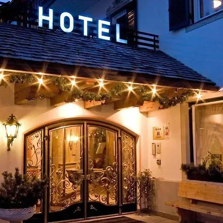 Dolomites Wellness Hotel Savoy La Villa (Trentino Alto Adige)